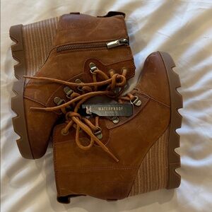 Women's Sorel Joan Uptown Lace-up Ankle Boots in the color Iced Tea